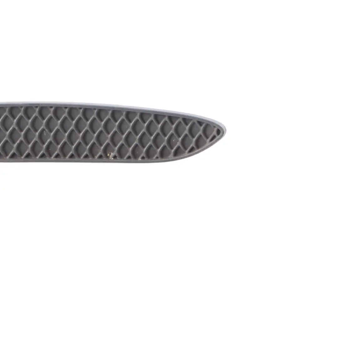 Cache garniture grille de pare-chocs arrière droit pour Mercedes W177 AMG à propos du numéro de pièce A1778852801 Mercedes W177 AMG Cache garniture grille de pare-chocs arrière droit - SKU A1778852801 - Numéro de pièce A1778852801