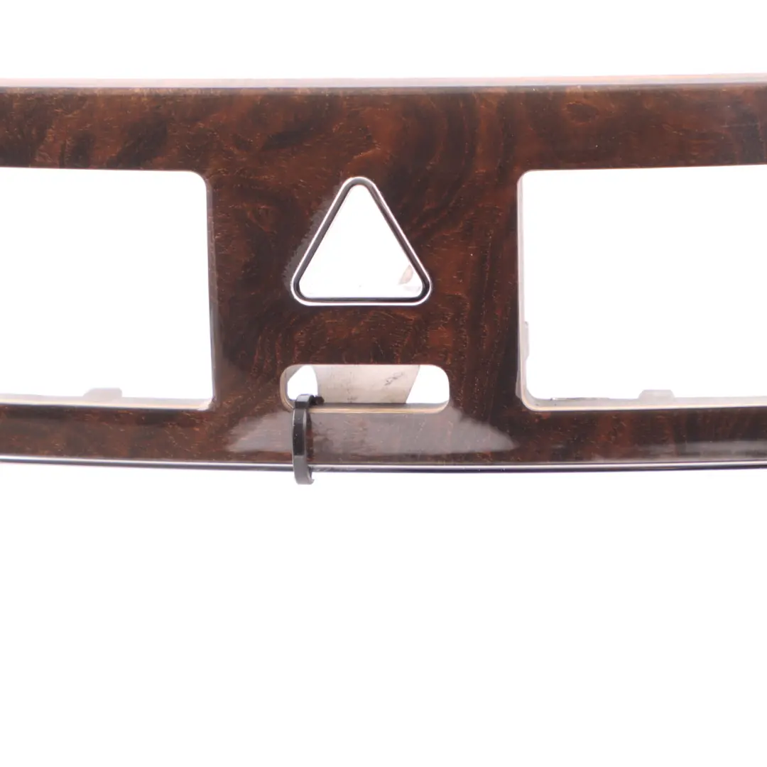 Mercedes W203 Console Centrale Cruscotto Hazard Air Vent Trim Cover - SKU A2036804082 - Numero di parte A2036804082