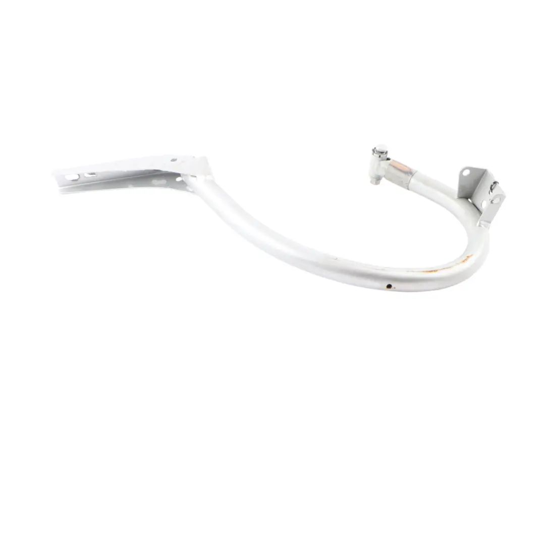 Cerniera Portellone Supporto Destro Argento Brillante 9744 per Mercedes W203 Sedan con numero di parte A2037500228 Mercedes W203 Sedan Cerniera Portellone Supporto Destro Argento Brillante 9744 - SKU A2037500228-BRS - Numero di parte A2037500228