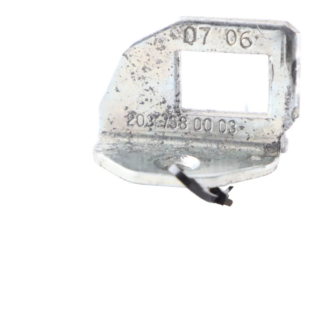 Mercedes-Benz C E W203 W211 Chateau Hayon Crochet Striker pour à propos du numéro de pièce A2037580003 Mercedes-Benz C E W203 W211 Chateau Hayon Crochet Striker - SKU A2037580003 - Numéro de pièce A2037580003