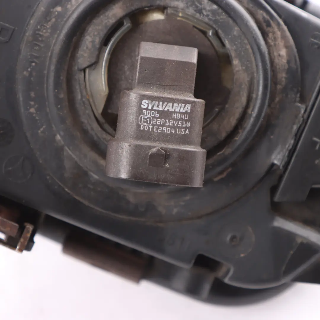 Mercedes W203 Zderzak Lampa Przeciwmgielna Przednia Prawa A1408201456 - SKU A2038201856 - Numer Części A2038201856