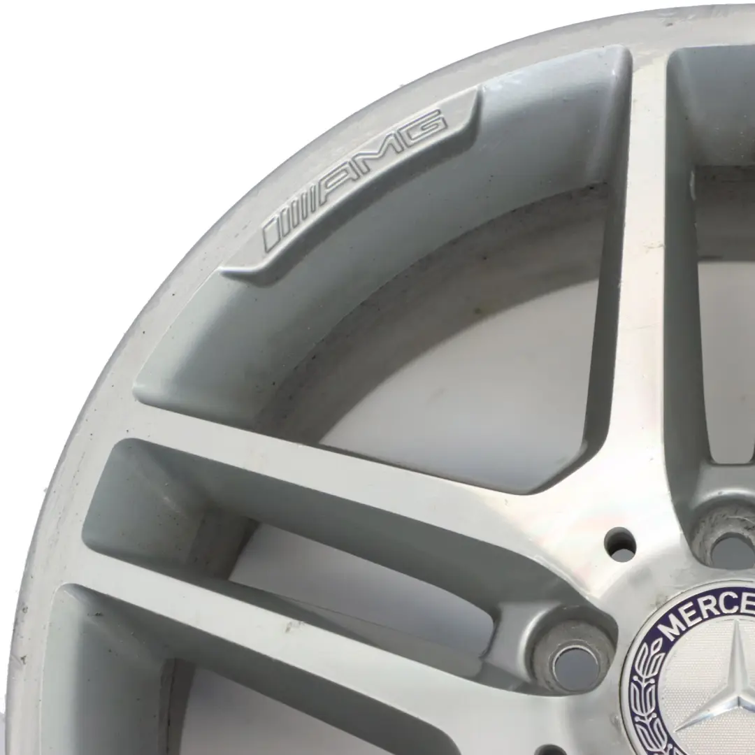 Felga Aluminiowa 17" 7,5J ET:47 do Mercedes W204 AMG o numerze A2044012300 Mercedes W204 AMG Felga Aluminiowa 17" 7,5J ET:47 - SKU A2044012300-1 - Numer Części A2044012300