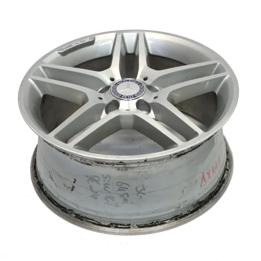 Cerchio in lega 5 doppie razze 17" 7,5J ET:47 per Mercedes W204 AMG con numero di parte A2044012300 Mercedes W204 AMG Cerchio in lega 5 doppie razze 17" 7,5J ET:47 - SKU A2044012300-1 - Numero di parte A2044012300