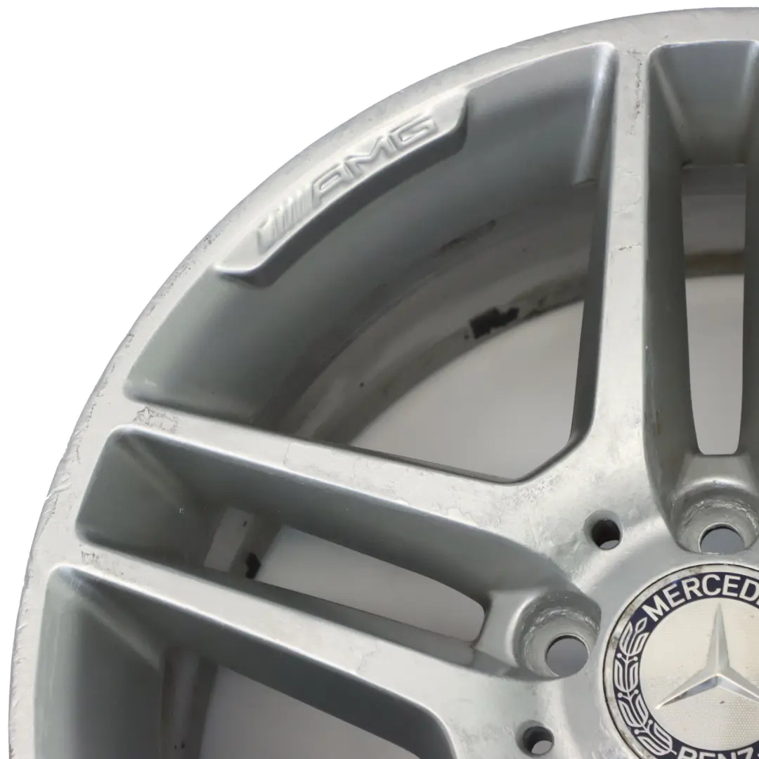 Felga Aluminiowa Srebrna 17" ET:47 7,5J do Mercedes W204 AMG o numerze A2044019602 Mercedes W204 AMG Felga Aluminiowa Srebrna 17" ET:47 7,5J - SKU A2044019602-2 - Numer Części A2044019602