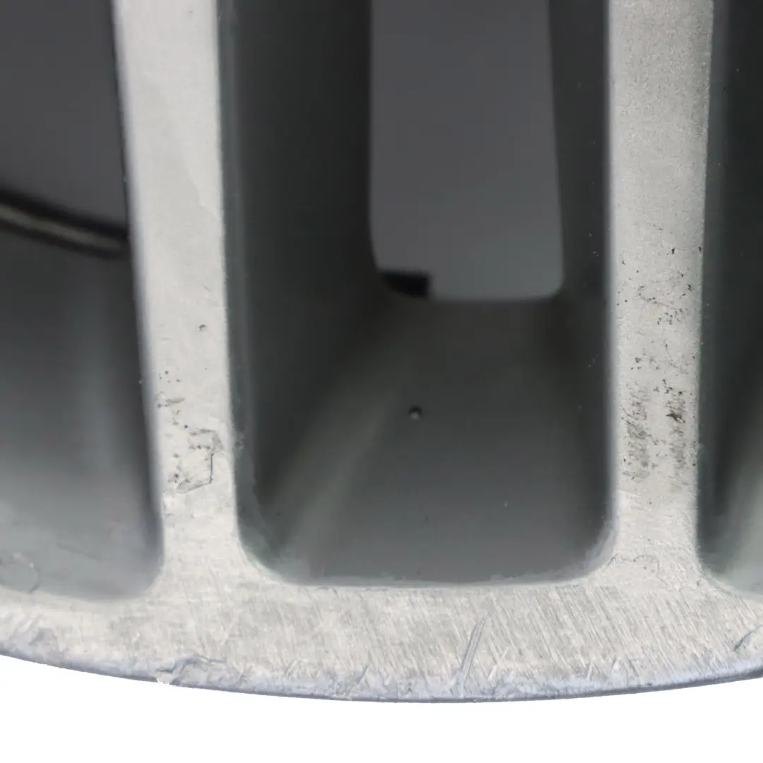 Argento Cerchio in Lega 17" ET:47 7,5J per Mercedes W204 AMG con numero di parte A2044019602 Mercedes W204 AMG Argento Cerchio in Lega 17" ET:47 7,5J - SKU A2044019602-2 - Numero di parte A2044019602