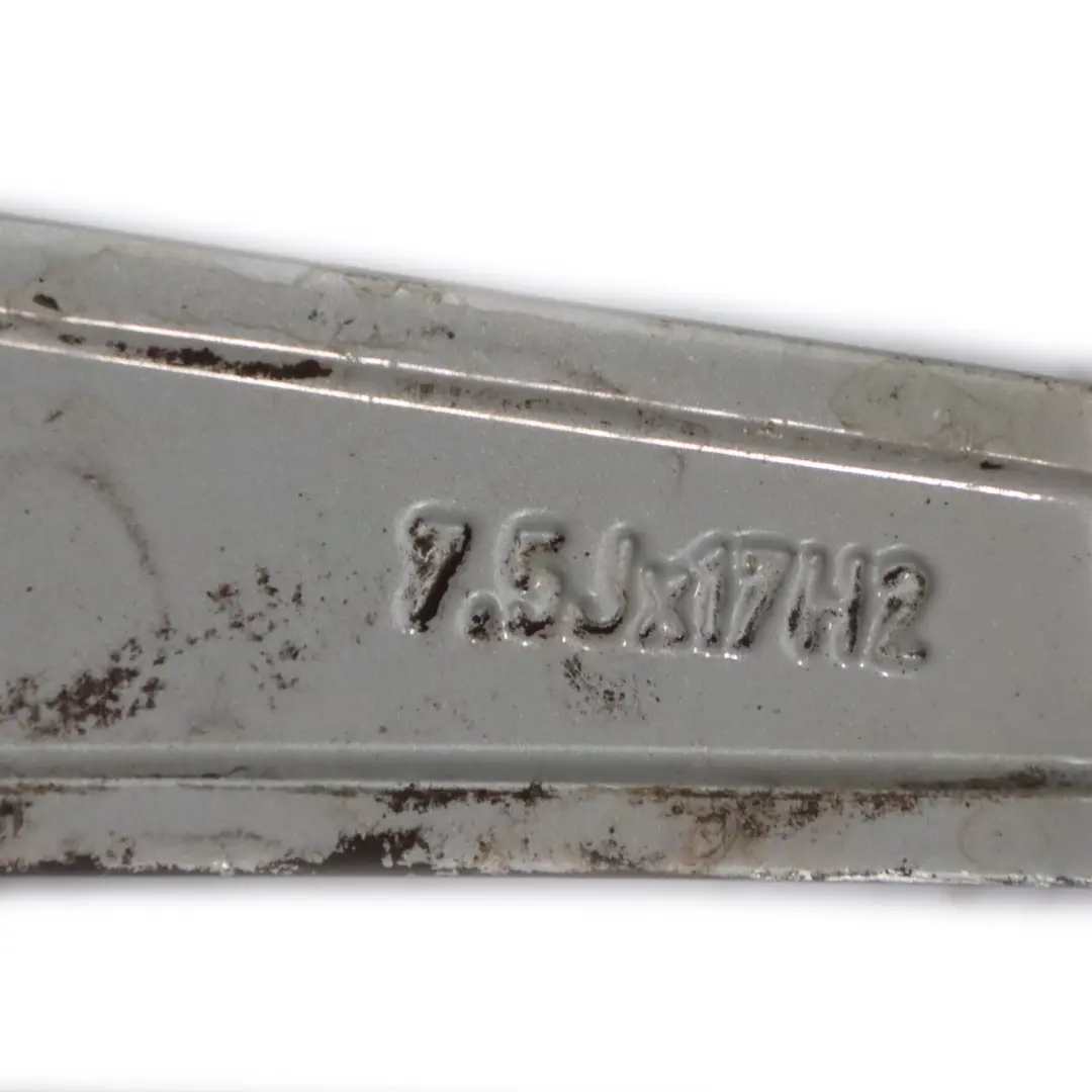 Felga Aluminiowa Srebrna 17" ET:47 7,5J do Mercedes W204 AMG o numerze A2044019602 Mercedes W204 AMG Felga Aluminiowa Srebrna 17" ET:47 7,5J - SKU A2044019602-3 - Numer Części A2044019602