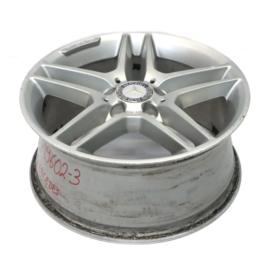 Mercedes W204 AMG Llanta de aleación plateada 17" ET:47 7,5J - SKU A2044019602-3 - Número de pieza A2044019602