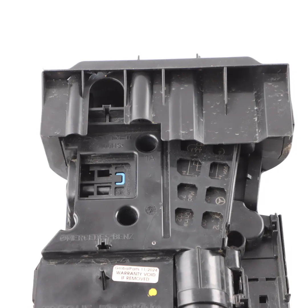 SAM Module Mercedes W204 Control Unit Electrical Fuse Box Unit to with Part number A2045403750 SAM Module Mercedes W204 Control Unit Electrical Fuse Box Unit - SKU A2045403750-1 - Part number A2045403750