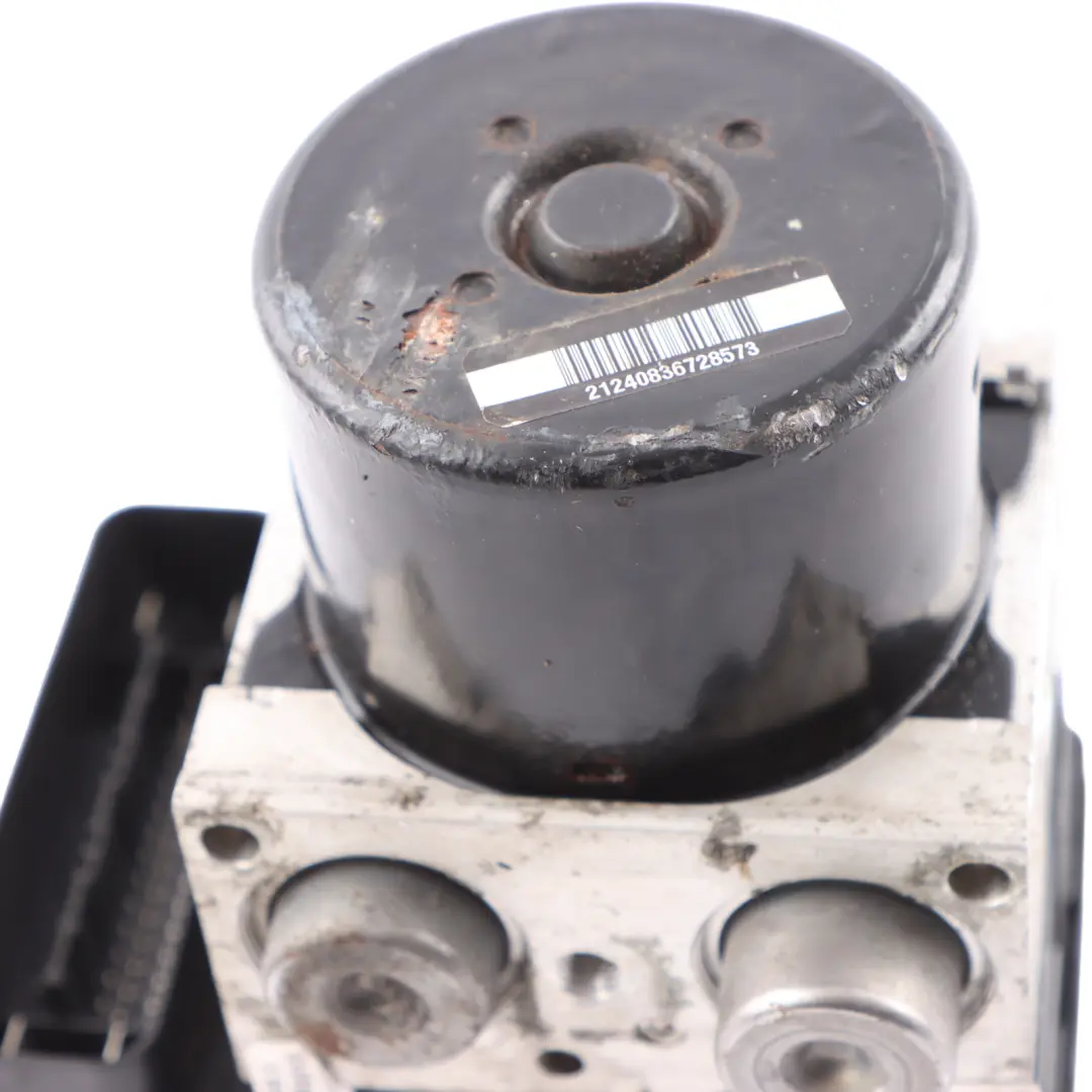 ABS ESP Block Hydraulik Pumpen Einheit für Mercedes W204 mit Teilenummer A2045455432 Mercedes W204 ABS ESP Block Hydraulik Pumpen Einheit - SKU A2045455432 - Teilenummer A2045455432