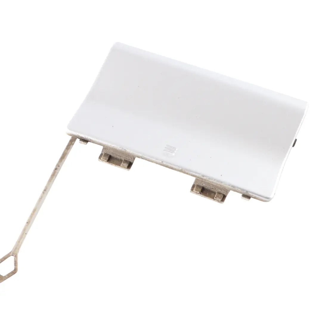 Mercedes W204 Tapa del gancho de remolque parachoques trasero Iridium Silver 775 - SKU A2048850226-IRS - Número de pieza A2048850226