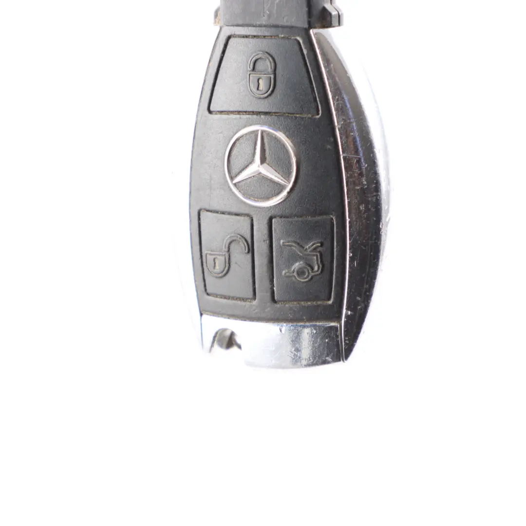 Kluczyk Pilot Rybka do Mercedes W204 W212 W221 o numerze A2049050804 Mercedes W204 W212 W221 Kluczyk Pilot Rybka - SKU A2049050804-1 - Numer Części A2049050804