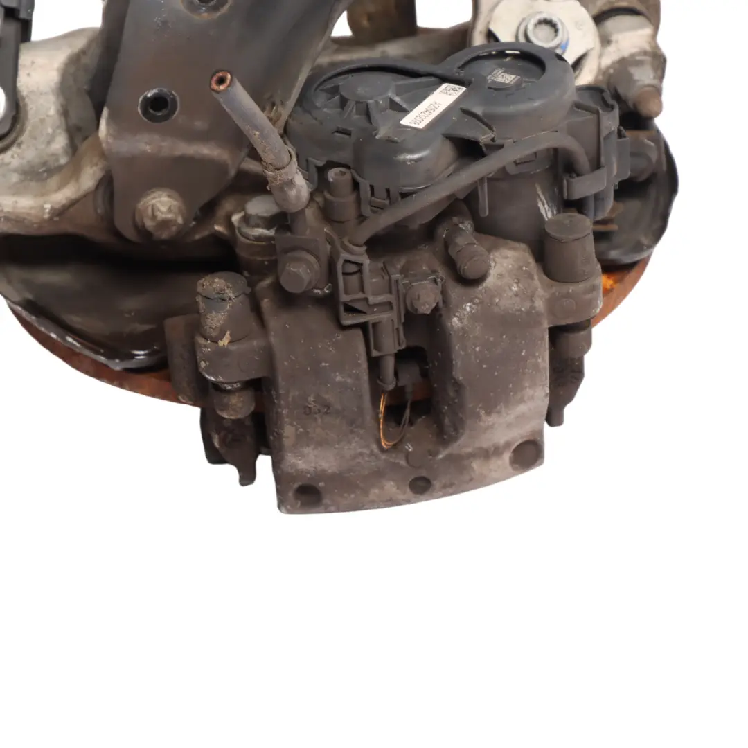 Mercedes W205 Mozzo Portaruota Posteriore Destro Cuscinetto Asse - SKU A2053500241-7 - Numero di parte A2053500241