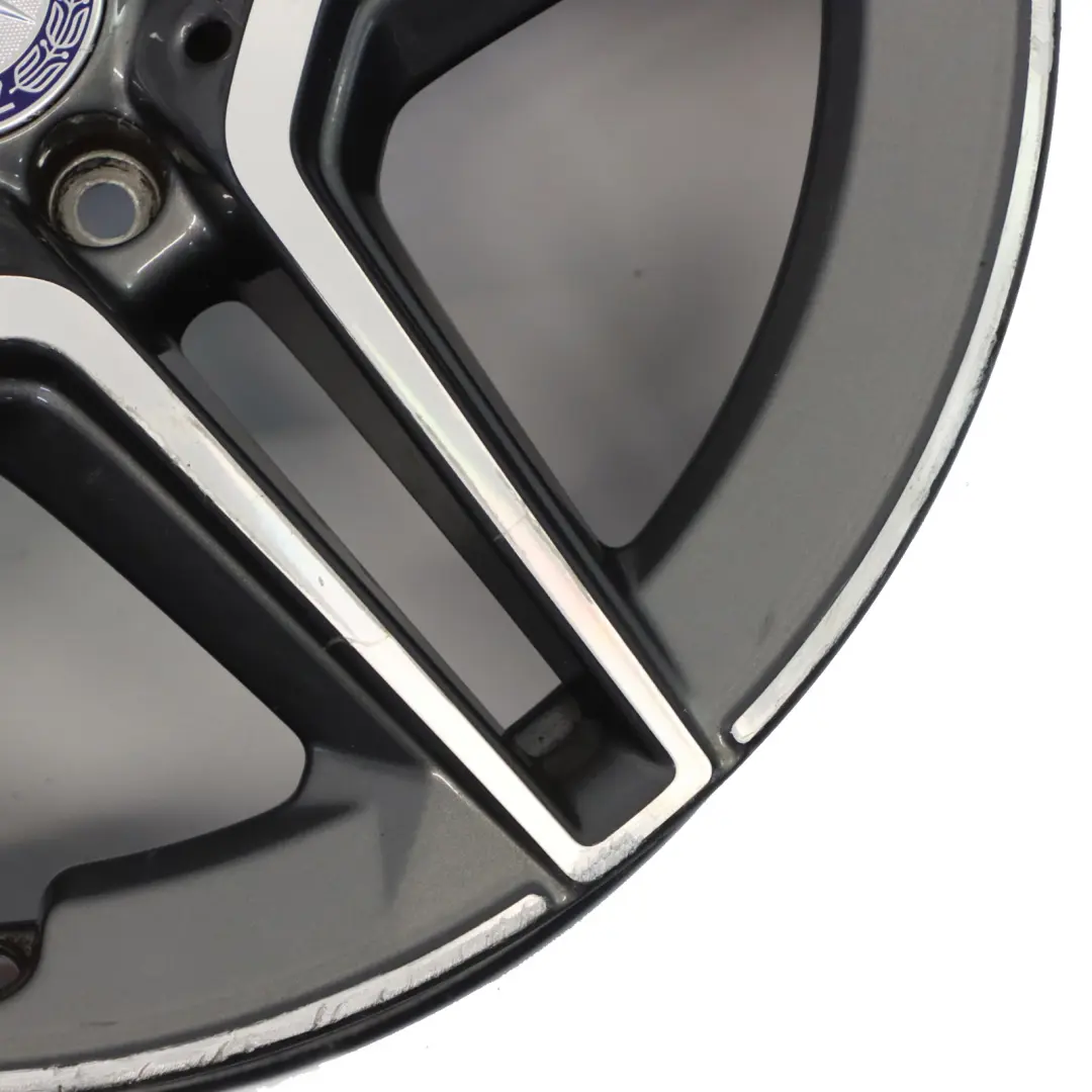 Leicht metall felge AMG 18" ET:44 7,5J 5 Doppelspeiche für Mercedes W205 mit Teilenummer A2054019500 Mercedes W205 Leicht metall felge AMG 18" ET:44 7,5J 5 Doppelspeiche - SKU A2054019500-1 - Teilenummer A2054019500