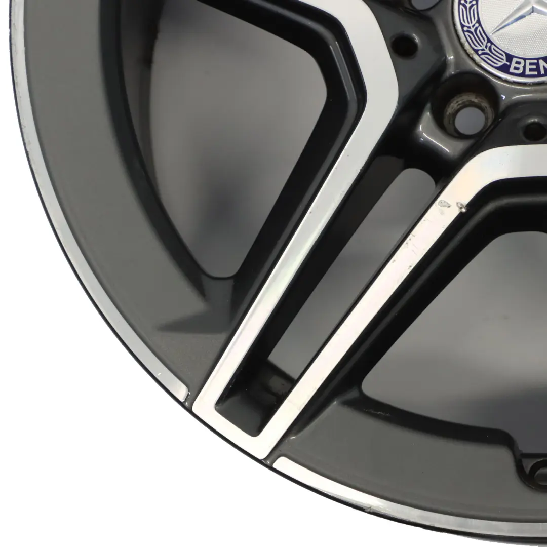 Cerchio in lega AMG 18" ET:44 7,5J 5 Doppie razze per Mercedes W205 con numero di parte A2054019500 Mercedes W205 Cerchio in lega AMG 18" ET:44 7,5J 5 Doppie razze - SKU A2054019500-2 - Numero di parte A2054019500