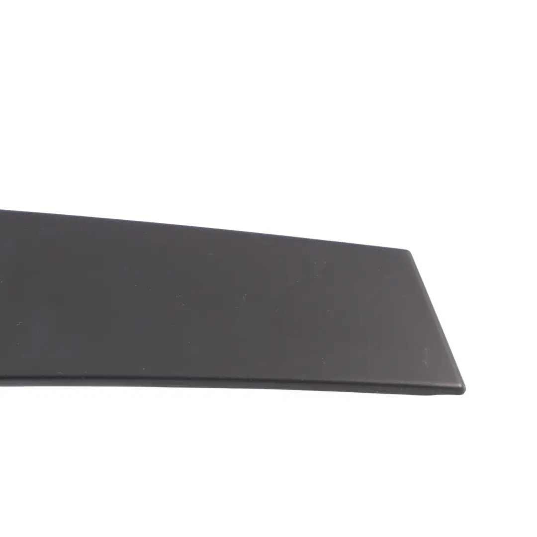 Tapa Embellecedor Ventana Puerta Delantera Izquierda para Mercedes W205 con número de pieza A2056900187 Mercedes W205 Tapa Embellecedor Ventana Puerta Delantera Izquierda - SKU A2056900187 - Número de pieza A2056900187