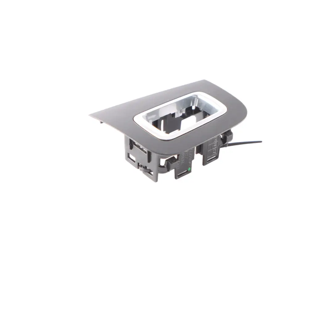 Mercedes W205 Lève vitre couvercle de garniture avant droite - SKU A2057200748 - Numéro de pièce A2057200748