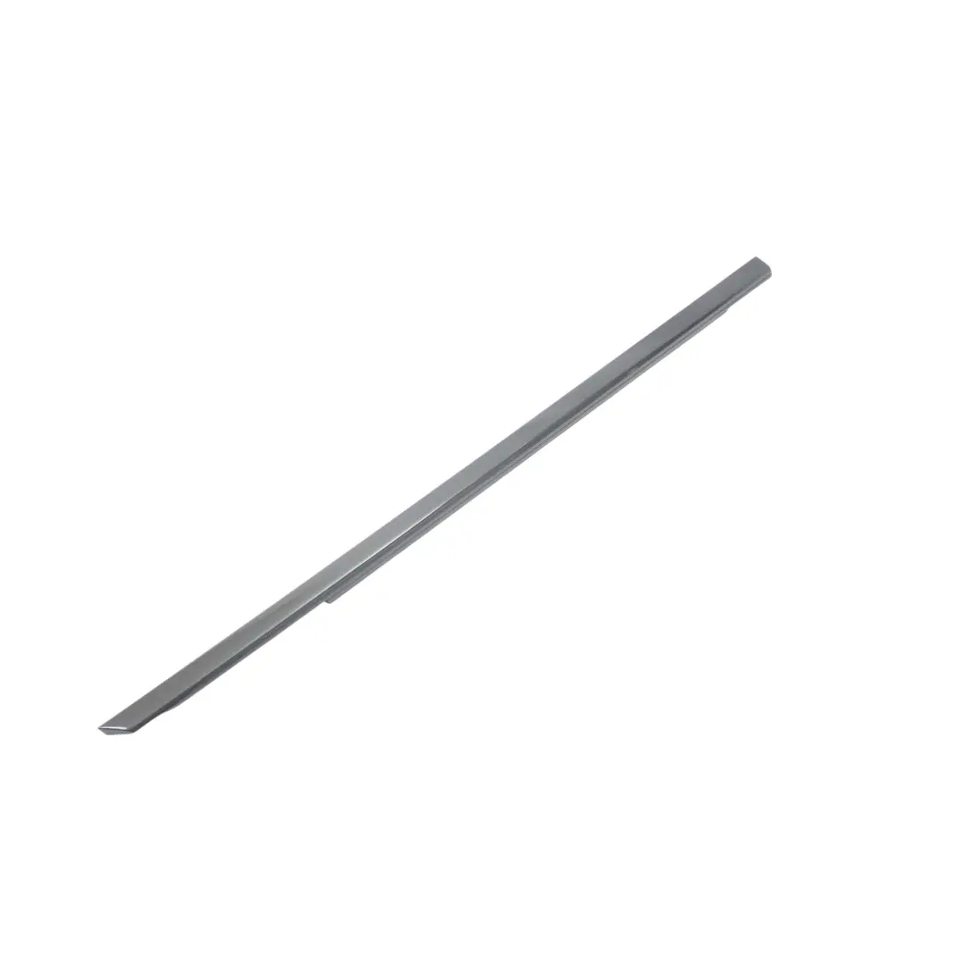 Mercedes W205 Joint d'étanchéité vitre avant droite Trim Strip Noir - SKU A2057204031-1 - Numéro de pièce A2057204031