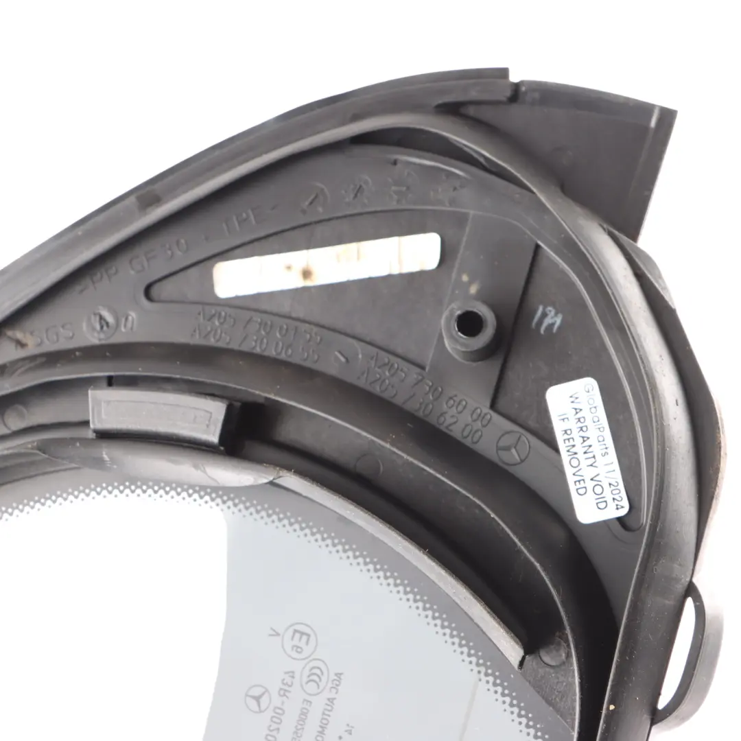 Vetro finestra porta posteriore destra colorati AS3 per Mercedes W205 con numero di parte A2057306200 Mercedes W205 Vetro finestra porta posteriore destra colorati AS3 - SKU A2057306200 - Numero di parte A2057306200