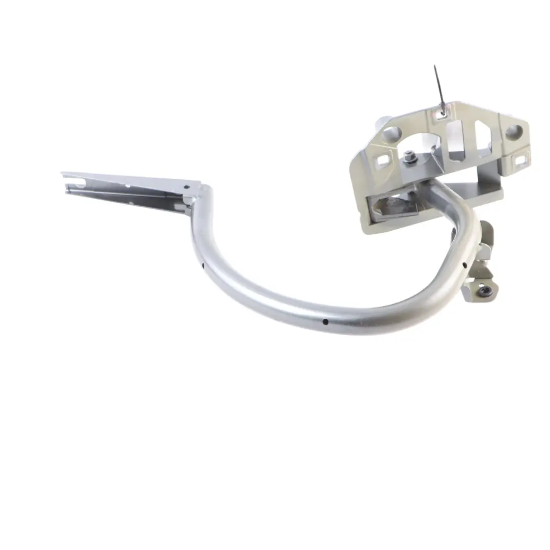 Charnière de coffre arrière gauche Gris sélénite - 992 pour Mercedes C205 à propos du numéro de pièce A2057501528 Mercedes C205 Charnière de coffre arrière gauche Gris sélénite - 992 - SKU A2057501528-SEL - Numéro de pièce A2057501528