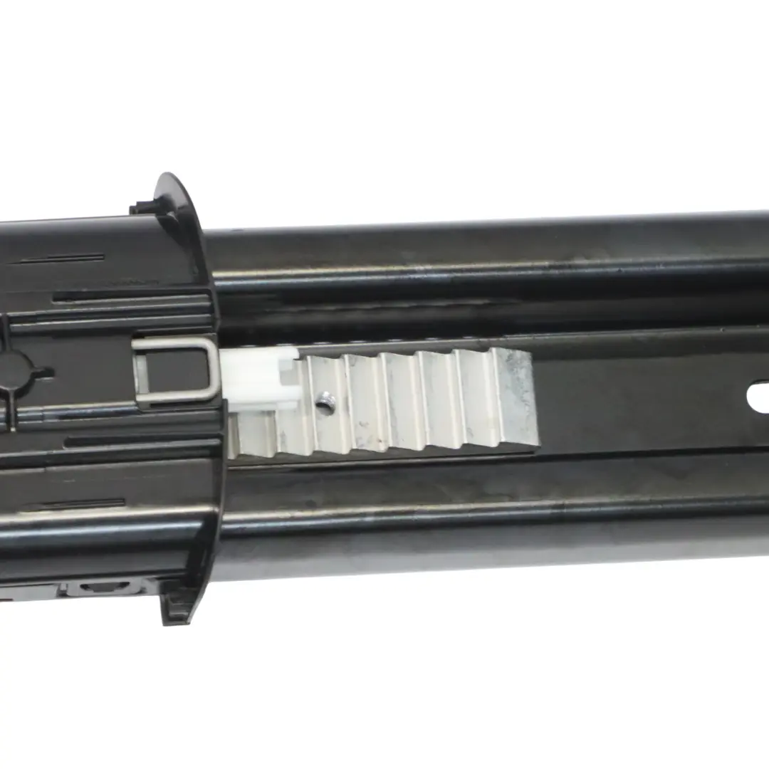 Mercedes A205 A238 Convertible Roll Over Bar Izquierda Derecha - SKU A2058600132 - Número de pieza A2058600132
