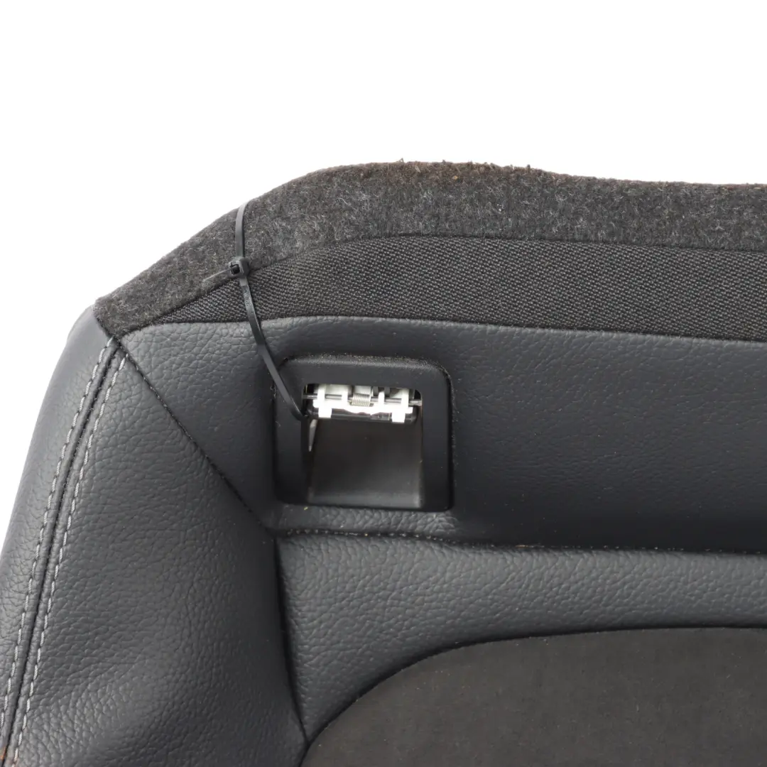 Gobelet Inférieur De Banquette Arrière pour Mercedes C205 Porte à propos du numéro de pièce A2059207900 Mercedes C205 Porte Gobelet Inférieur De Banquette Arrière - SKU A2059207900 - Numéro de pièce A2059207900