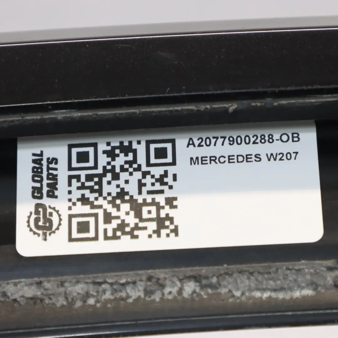 Mercedes W207 Spoiler posteriore portellone del bagagliaio Obsidian Black - 197 - SKU A2077900288-OB - Numero di parte A2077900288