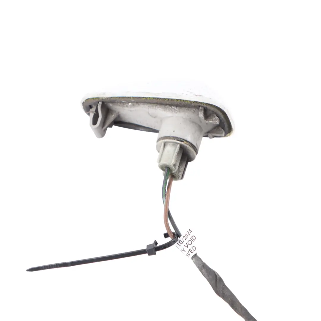 W901 W210 Additional Turn Indicator Lamp Left Right N/O/S to Mercedes with Part number A2108200921 Mercedes W901 W210 Additional Turn Indicator Lamp Left Right N/O/S - SKU A2108200921 - Part number A2108200921