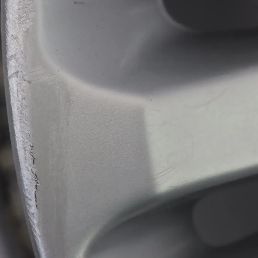 Mercedes W211 Felga Aluminiowa Srebrna 16" ET:42 7,5J - SKU A2114017102-1 - Numer Części A2114017102