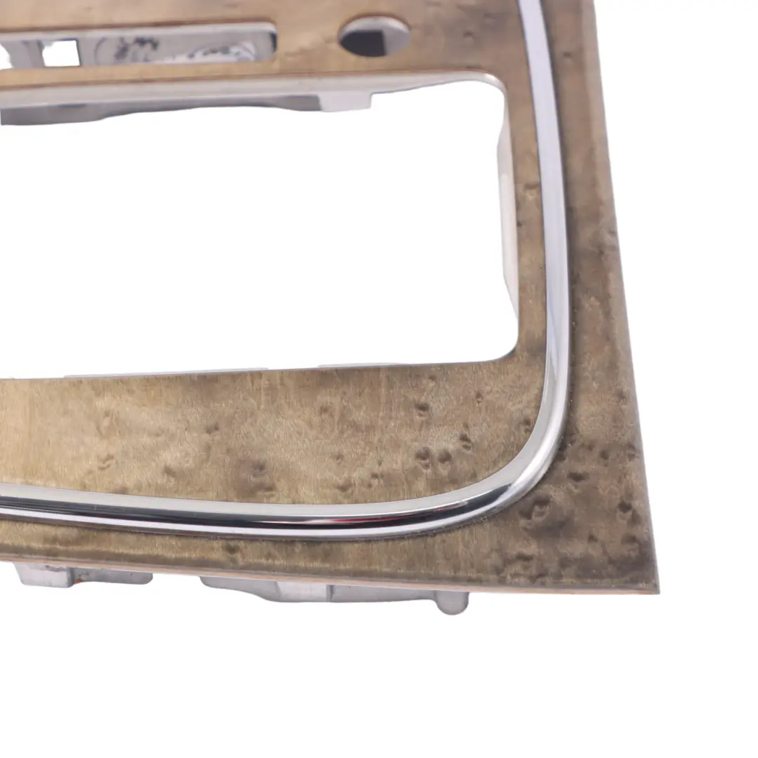 Sélecteur vitesse automatique Couvercle console bois pour Mercedes W211 à propos du numéro de pièce A2116808136 Mercedes W211 Sélecteur vitesse automatique Couvercle console bois - SKU A2116808136-2 - Numéro de pièce A2116808136