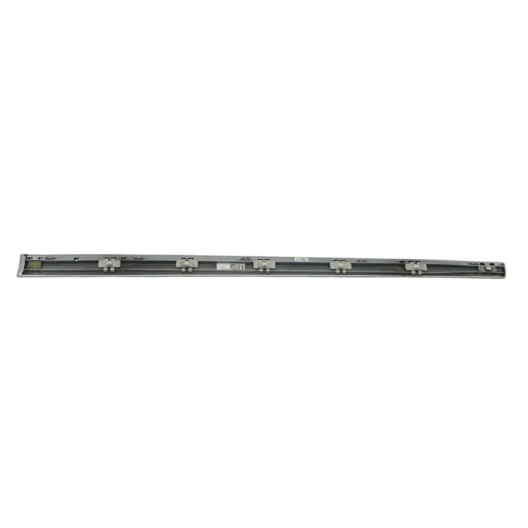 Modanatura Porta Sinistra Rivestimento Striscia Silver - 775 per Mercedes W211 con numero di parte A2116901962 Mercedes W211 Modanatura Porta Sinistra Rivestimento Striscia Silver - 775 - SKU A2116901962-IRS - Numero di parte A2116901962