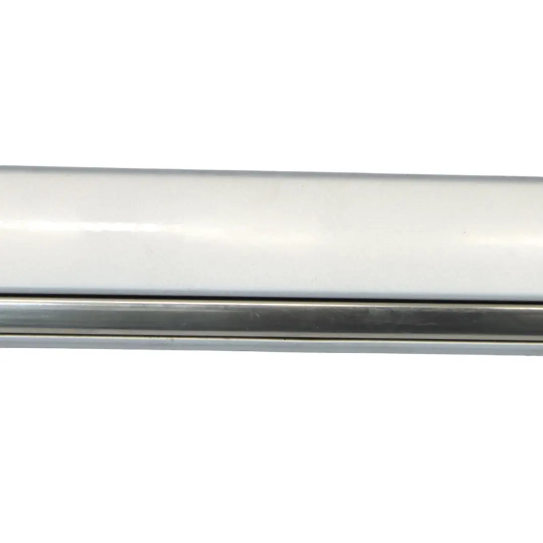 Mercedes W211 Moldura Puerta Delantera Izquierda Embellecedor Tapa Plata - 775 - SKU A2116901962-IRS - Número de pieza A2116901962