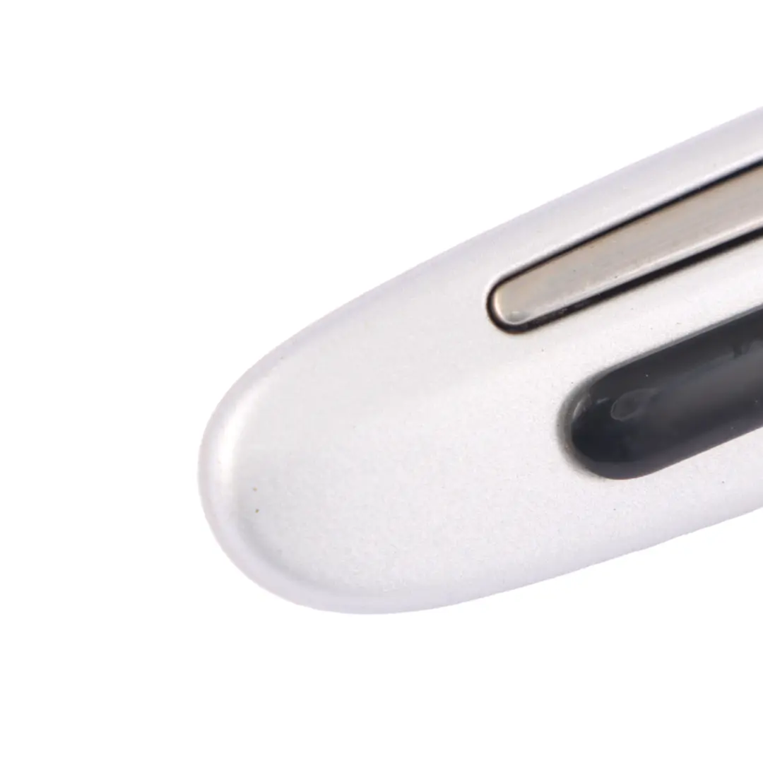 Moldura panel guardabarros delantero Listón Iridium Silver - 775 para Mercedes W211 con número de pieza A2116902762 Mercedes W211 Moldura panel guardabarros delantero Listón Iridium Silver - 775 - SKU A2116902762-IRS - Número de pieza A2116902762