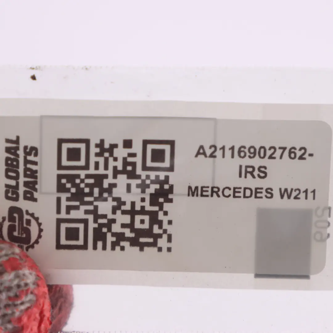 Mercedes W211 Listwa Błotnika Lewa Srebrna Iridium Silver - 775 - SKU A2116902762-IRS - Numer Części A2116902762
