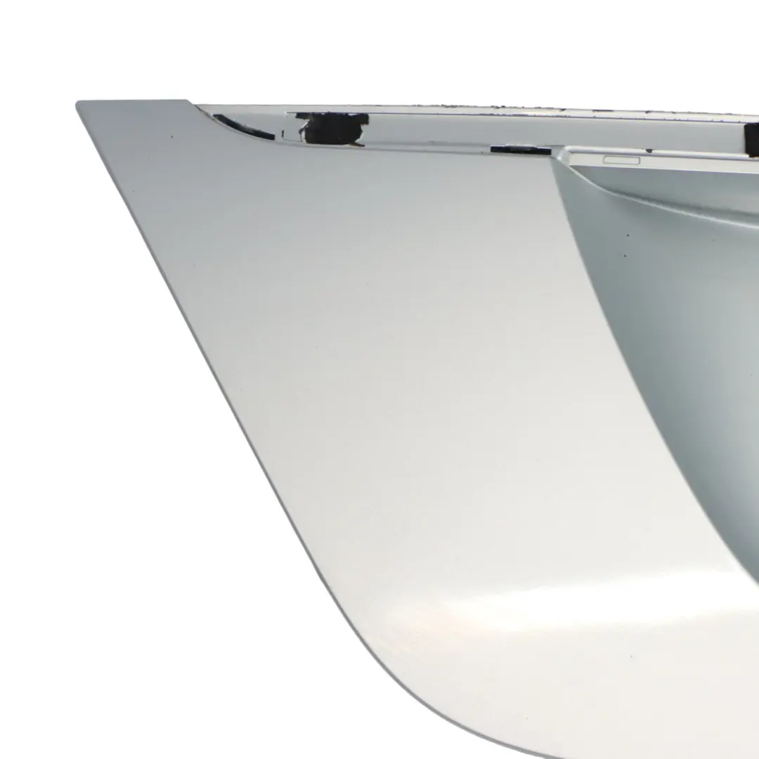 Mercedes W211 Couvercle coffre Plaque d'immatriculation Argent Iridium - 775 - SKU A2118100173-IRS - Numéro de pièce A2118100173