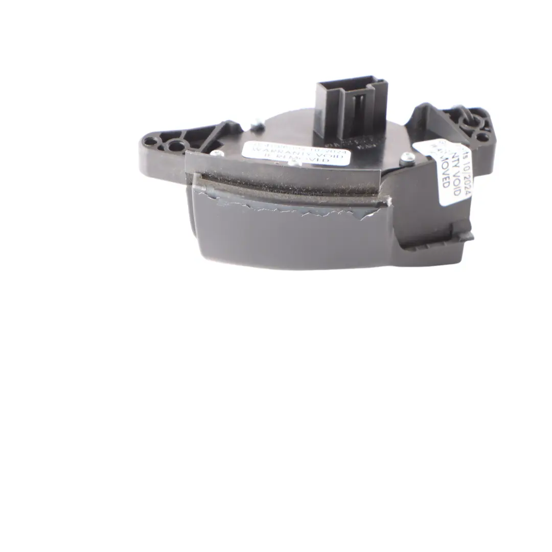 Steering Wheel Phone Control Switch to Mercedes W211 with Part number A2118213358 Mercedes W211 Steering Wheel Phone Control Switch - SKU A2118213358-1 - Part number A2118213358