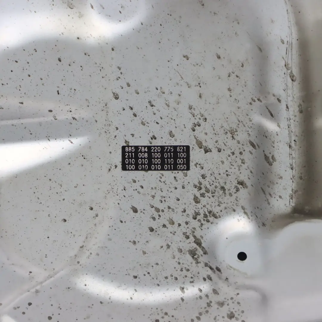 Maska Pokrywa Silnika Iridium Silver Srebrny Metalik - 775 do Mercedes W211 o numerze A2118800457 Mercedes W211 Maska Pokrywa Silnika Iridium Silver Srebrny Metalik - 775 - SKU A2118800457-IRS - Numer Części A2118800457