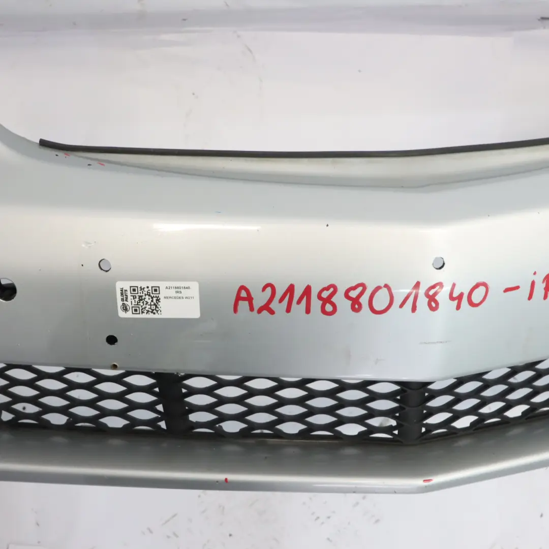 Zderzak Przedni Sport Iridium Silver Srebrny Metalik - 775 do Mercedes W211 o numerze A2118801840 Mercedes W211 Zderzak Przedni Sport Iridium Silver Srebrny Metalik - 775 - SKU A2118801840-IRS - Numer Części A2118801840