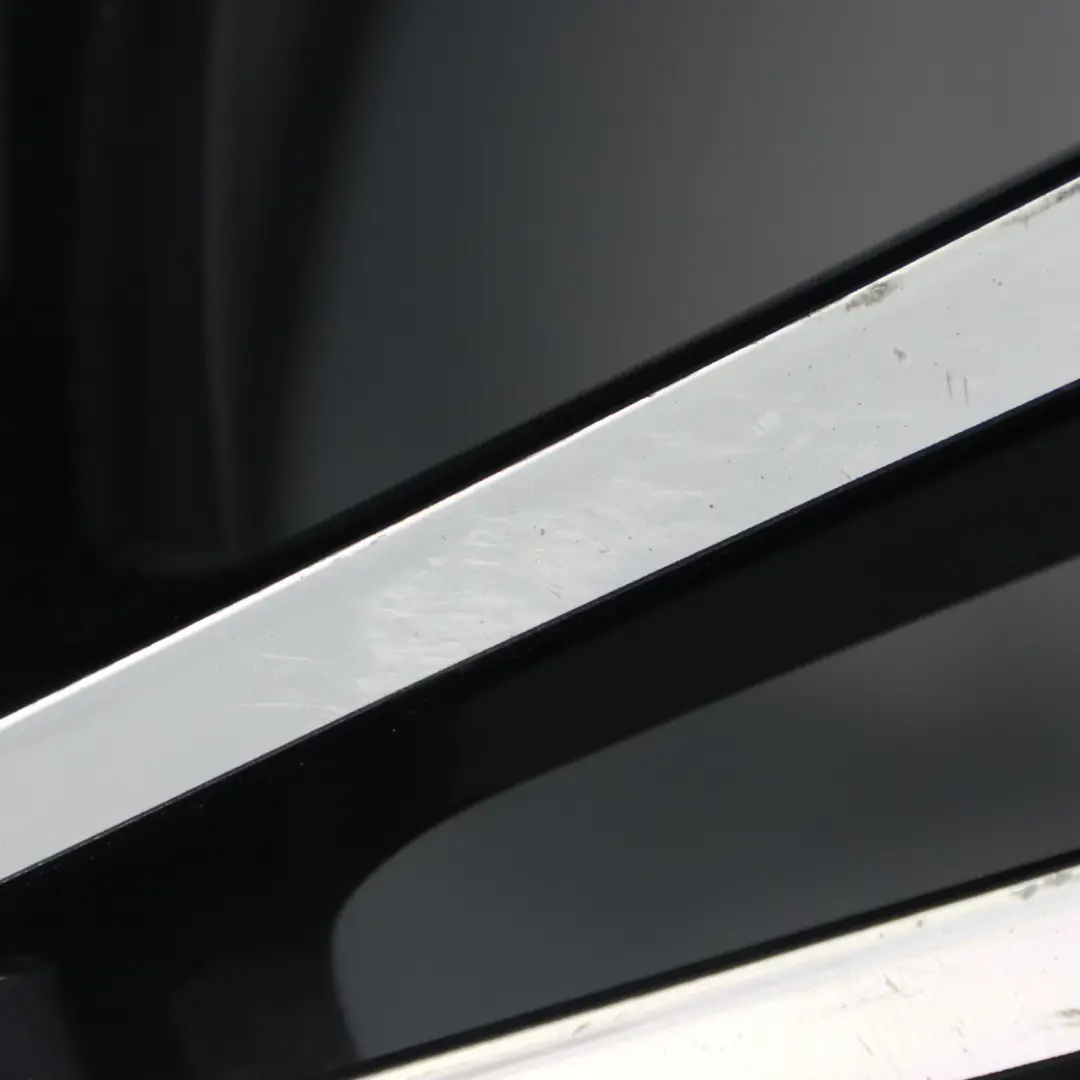 Felga Aluminiowa 19" 8,5J ET:44 do Mercedes C207 AMG o numerze A2124011900 Mercedes C207 AMG Felga Aluminiowa 19" 8,5J ET:44 - SKU A2124011900-3 - Numer Części A2124011900