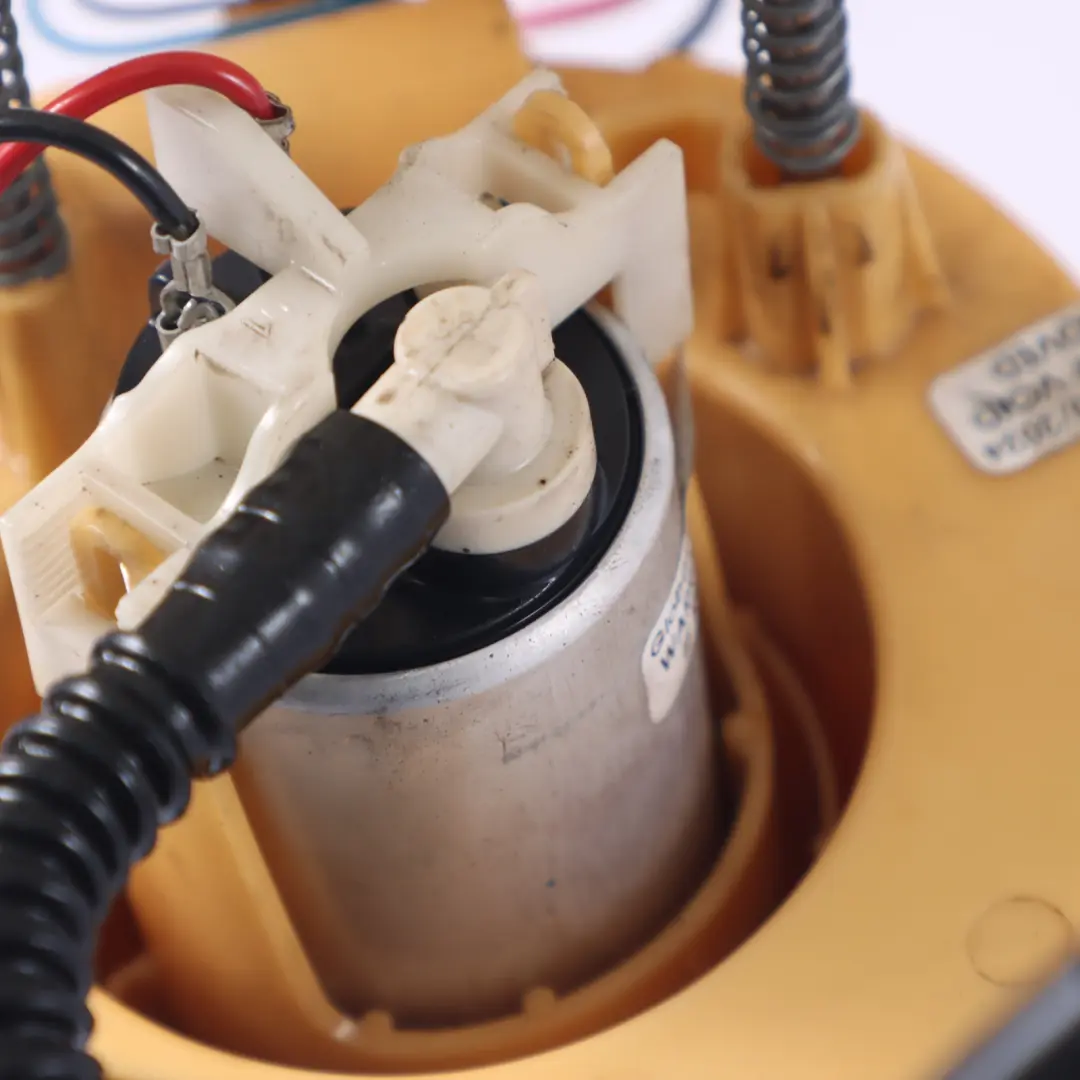 Kraftstoff Tank Pumpe Sender Lieferung für Mercedes W212 Diesel Motor mit Teilenummer A2124700494 Mercedes W212 Diesel Motor Kraftstoff Tank Pumpe Sender Lieferung - SKU A2124700494 - Teilenummer A2124700494