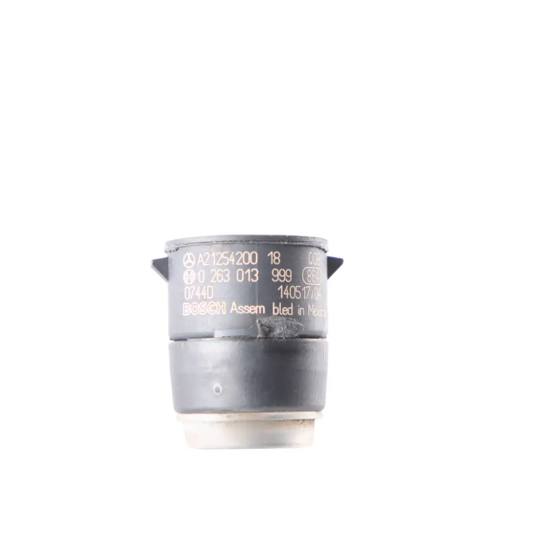 Sensor PDC Distancia Cebado Delantero para Mercedes W212 W906 con número de pieza A2125420018 Mercedes W212 W906 Sensor PDC Distancia Cebado Delantero - SKU A2125420018-PRIM - Número de pieza A2125420018