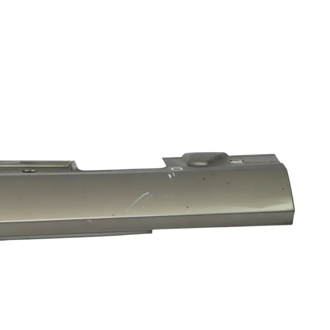 Seitenschwellerabdeckung links Schweller Indium Grau - 963 für Mercedes W212 mit Teilenummer A2126980154 Mercedes W212 Seitenschwellerabdeckung links Schweller Indium Grau - 963 - SKU A2126980154-ING - Teilenummer A2126980154
