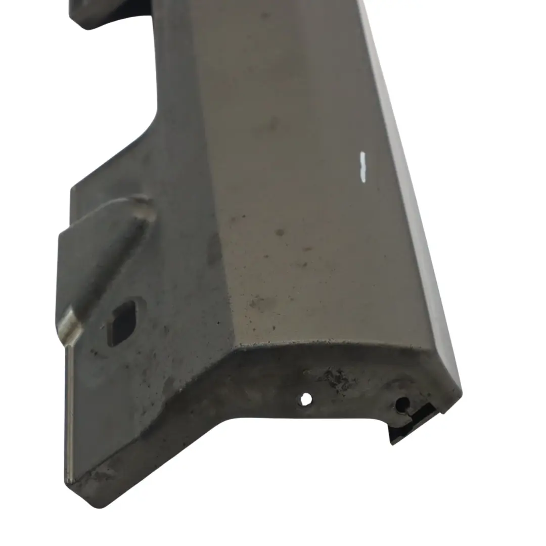 Copertura minigonna laterale destra Indium Grey - 963 per Mercedes W212 con numero di parte A2126980254 Mercedes W212 Copertura minigonna laterale destra Indium Grey - 963 - SKU A2126980254-ING - Numero di parte A2126980254