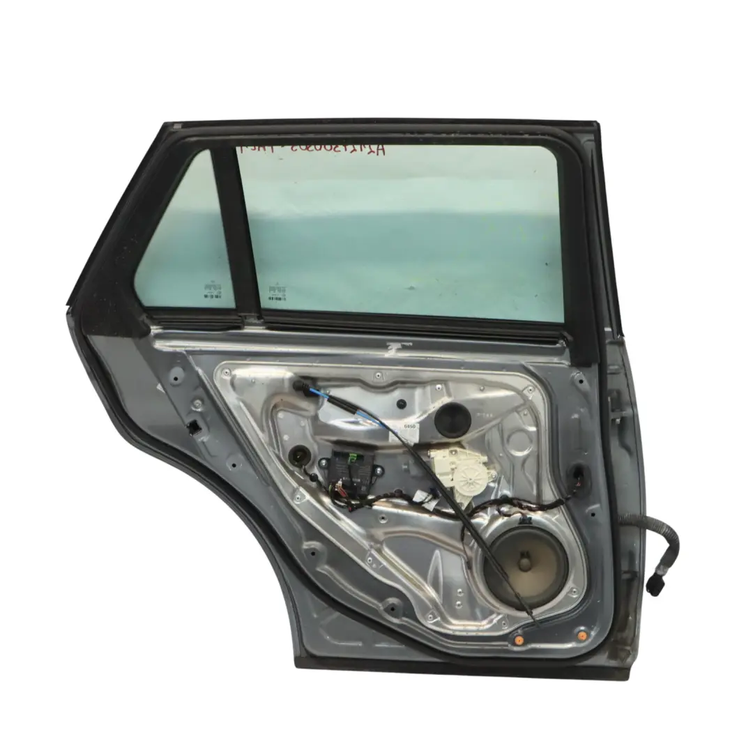 Arrière Gauche Palladium Silver Metallic - 792 pour Mercedes S212 Estate Porte à propos du numéro de pièce A2127300305 Mercedes S212 Estate Porte Arrière Gauche Palladium Silver Metallic - 792 - SKU A2127300305-PAL1 - Numéro de pièce A2127300305