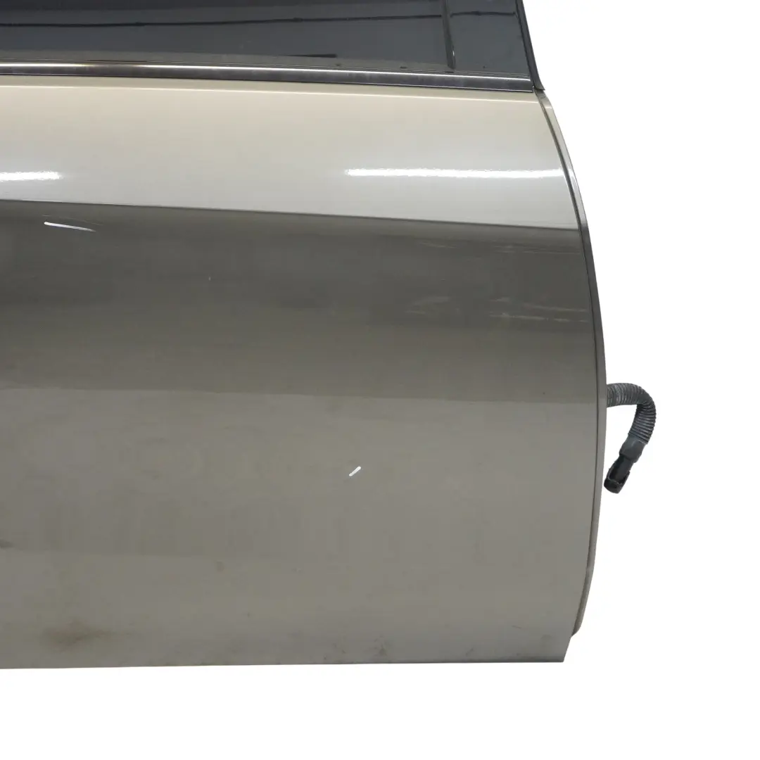 Tür hinten rechts Indium Grau Metallic - 963 für Mercedes W212 mit Teilenummer A2127303405 Mercedes W212 Tür hinten rechts Indium Grau Metallic - 963 - SKU A2127303405-ING - Teilenummer A2127303405