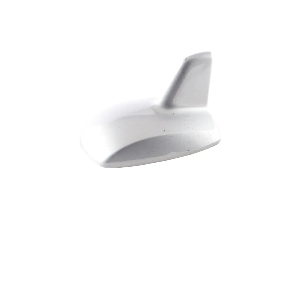 Antennenflosse Dachantenne Hai Palladium Silber - 792 für Mercedes W212 mit Teilenummer A2128270228 Mercedes W212 Antennenflosse Dachantenne Hai Palladium Silber - 792 - SKU A2128270228-PAL - Teilenummer A2128270228