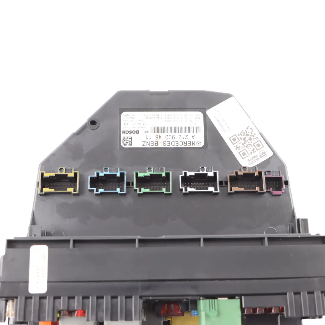 Front SAM Unit Fuse Box Control Power Distribution to Mercedes W204 with Part number A2129004611 Mercedes W204 Front SAM Unit Fuse Box Control Power Distribution - SKU A2129004611 - Part number A2129004611