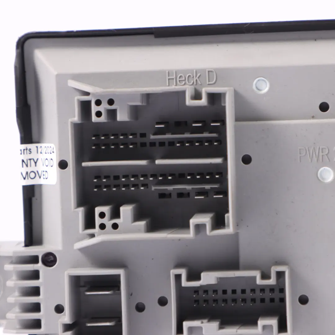 Scatola dei fusibili Unità controllo SAM Modulo relè per Mercedes A238 con numero di parte A2139003029 Mercedes A238 Scatola dei fusibili Unità controllo SAM Modulo relè - SKU A2139003029 - Numero di parte A2139003029