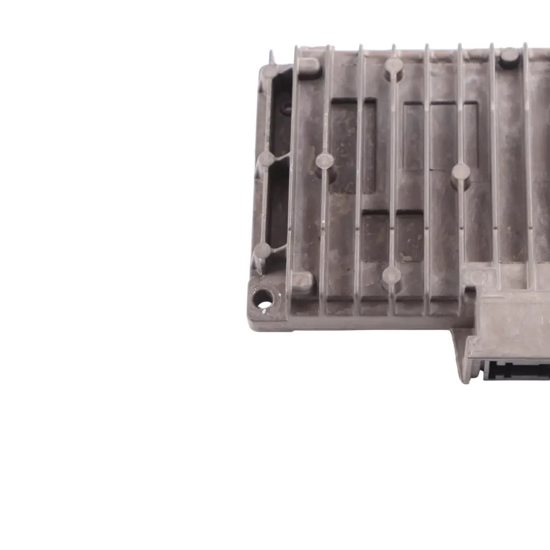 Driving Assistance Distronic Module Control Unit ECU to Mercedes V177 with Part number A2139006027 Mercedes V177 Driving Assistance Distronic Module Control Unit ECU - SKU A2139006027 - Part number A2139006027