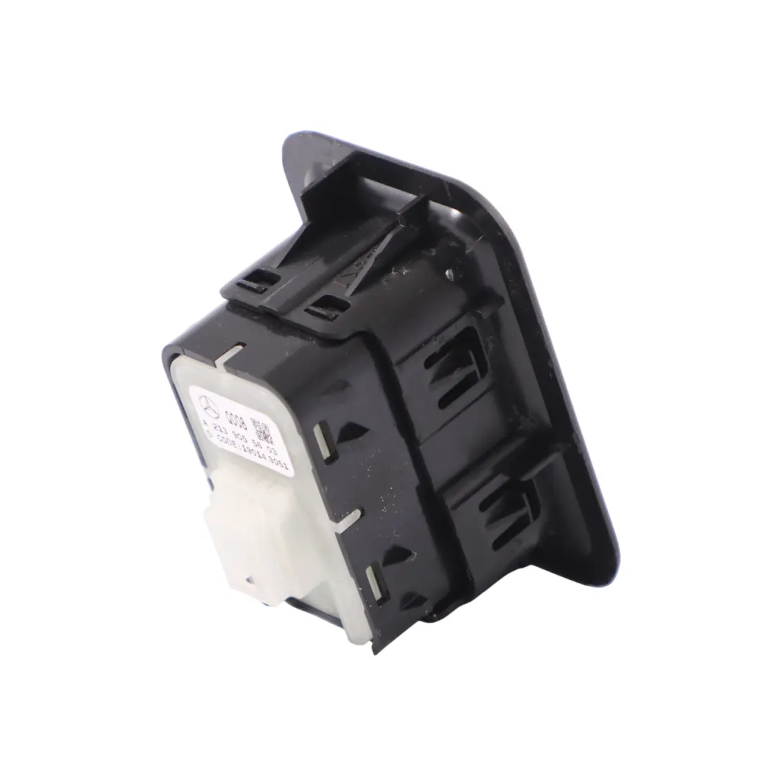 Interrupteur commande siège arrière droit pour Mercedes A238 à propos du numéro de pièce A2139055603 Mercedes A238 Interrupteur commande siège arrière droit - SKU A2139055603 - Numéro de pièce A2139055603