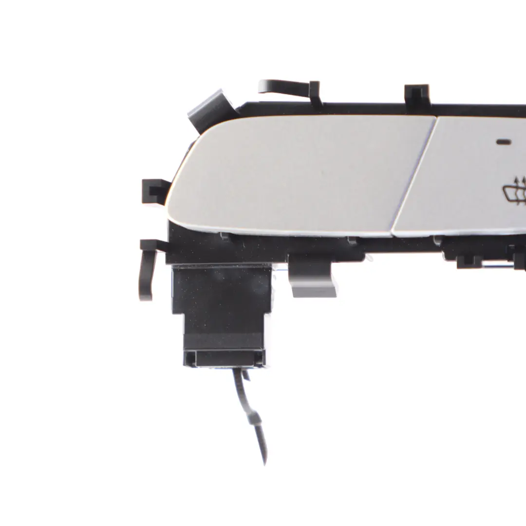 Asiento Delantero Calefactable Derecho Puerta Panel para Mercedes W205 con número de pieza A2139057502 Mercedes W205 Asiento Delantero Calefactable Derecho Puerta Panel - SKU A2139057502 - Número de pieza A2139057502